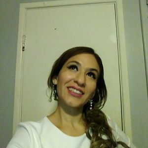 Meet your Posher, Leticia